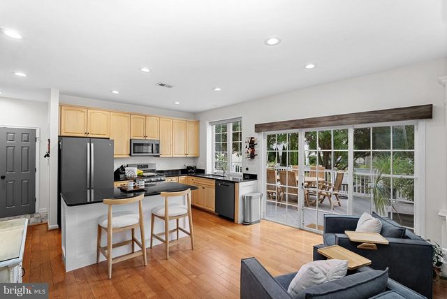 7721 MOVERN LN, Warrenton, VA 20187