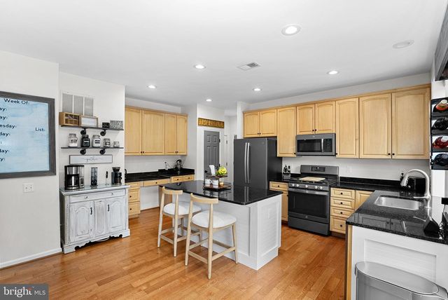 7721 MOVERN LN, Warrenton, VA 20187