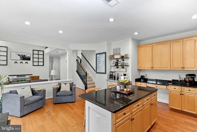 7721 MOVERN LN, Warrenton, VA 20187