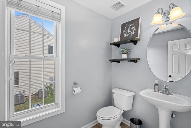 7721 MOVERN LN, Warrenton, VA 20187