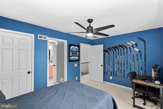 7721 MOVERN LN, Warrenton, VA 20187