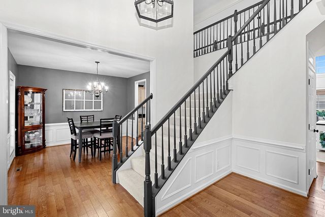 7721 MOVERN LN, Warrenton, VA 20187