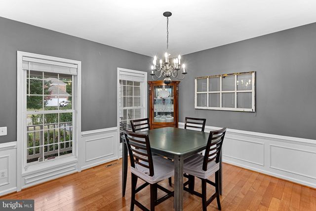 7721 MOVERN LN, Warrenton, VA 20187