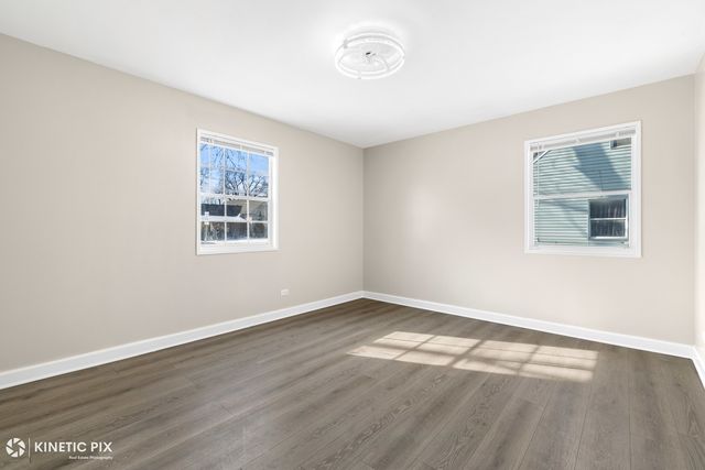 1412 W Broadview Avenue, Crete, IL 60417