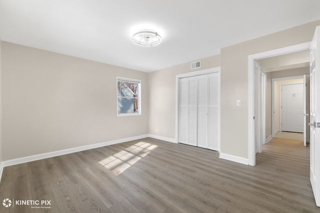 1412 W Broadview Avenue, Crete, IL 60417