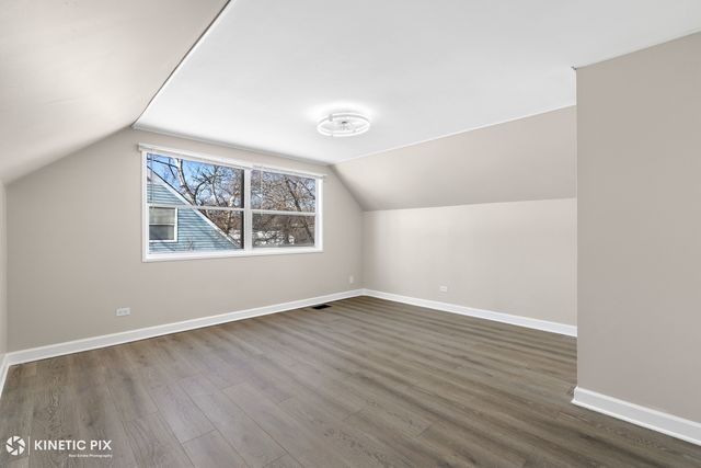 1412 W Broadview Avenue, Crete, IL 60417