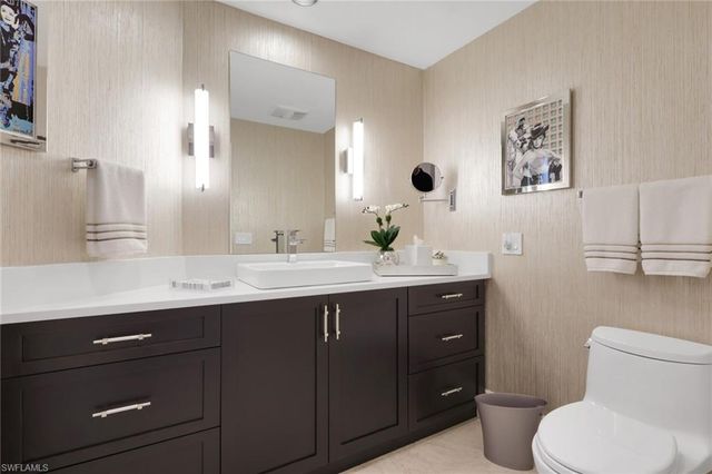 4400 Gulf Shore Blvd N Apt 203, Naples, FL 34103