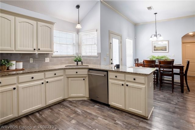 1207 Bur Place, Alma, AR 72921