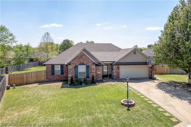 1207 Bur Place, Alma, AR 72921