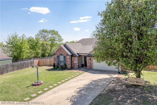 1207 Bur Place, Alma, AR 72921
