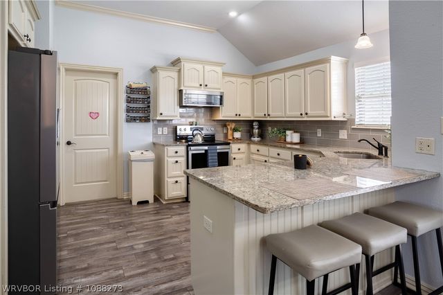 1207 Bur Place, Alma, AR 72921