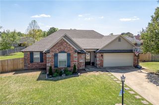 1207 Bur Place, Alma, AR 72921