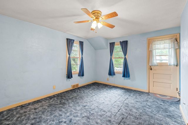 516 E School Street, Owatonna, MN 55060