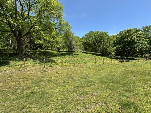 202 Maggart Rd, Elmwood, TN 38560