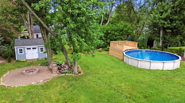 5 Ventura Drive, Orchard Park, NY 14127