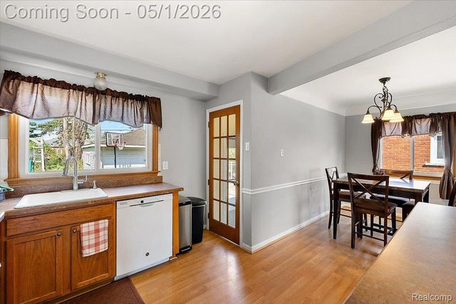 26313 Princeton Street, St. Clair Shores, MI 48081