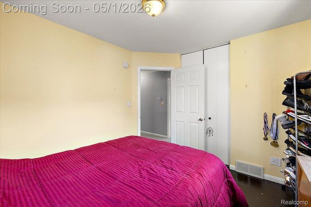 26313 Princeton Street, St. Clair Shores, MI 48081