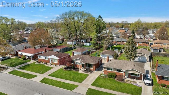 26313 Princeton Street, St. Clair Shores, MI 48081