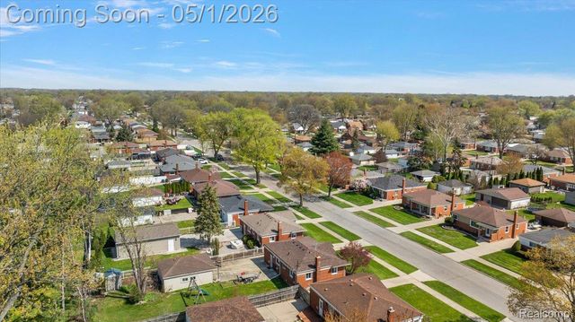 26313 Princeton Street, St. Clair Shores, MI 48081
