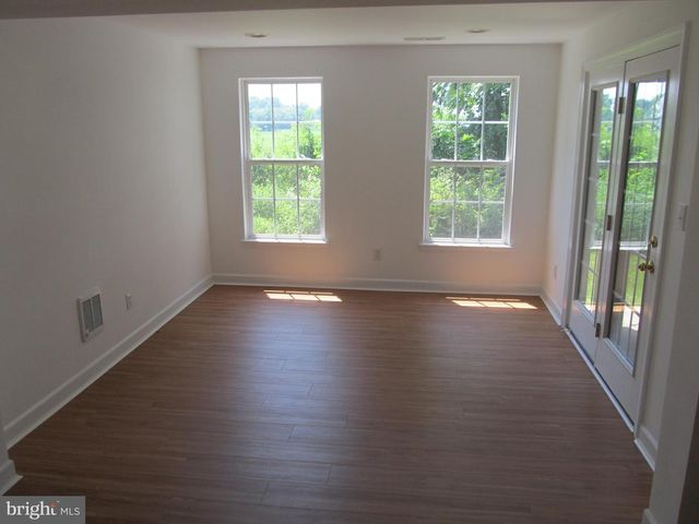 36 RIVER LN, Delanco, NJ 08075