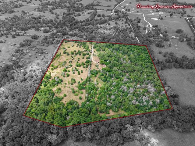 2905 Lee Ln, Bedias, TX 77831
