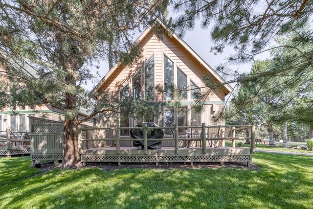 1612 Prairie Falcon Drive, Redmond, OR 97756