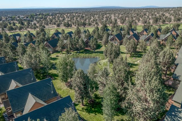 1612 Prairie Falcon Drive, Redmond, OR 97756