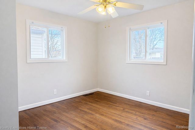 1381 E Chesterfield Street, Ferndale, MI 48220