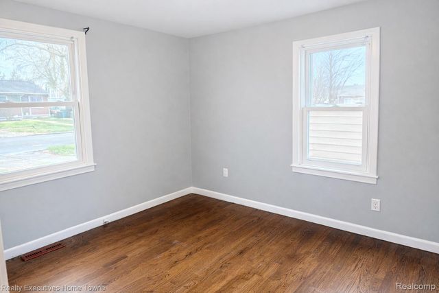 1381 E Chesterfield Street, Ferndale, MI 48220