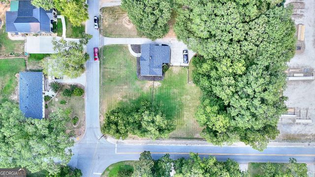 186 S Forest Avenue, Social Circle, GA 30025
