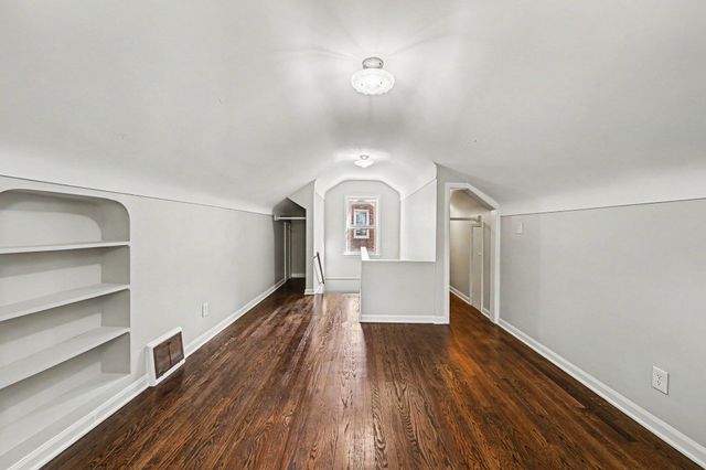 275 Dick Avenue, Pontiac, MI 48341
