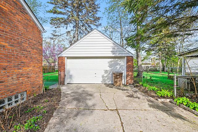 275 Dick Avenue, Pontiac, MI 48341