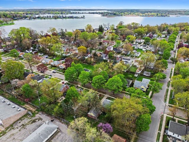 275 Dick Avenue, Pontiac, MI 48341