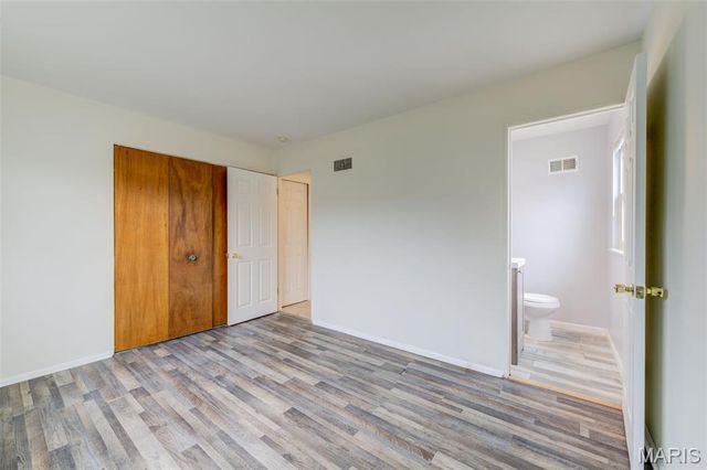 10127 Monarch Drive, Riverview, MO 63136