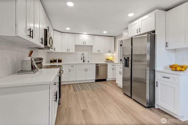 2411 Queets Avenue, Hoquiam, WA 98550