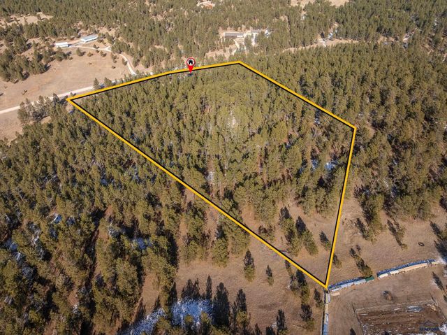 11937 MOUNTAIN LION LN, Hot Springs, SD 57747
