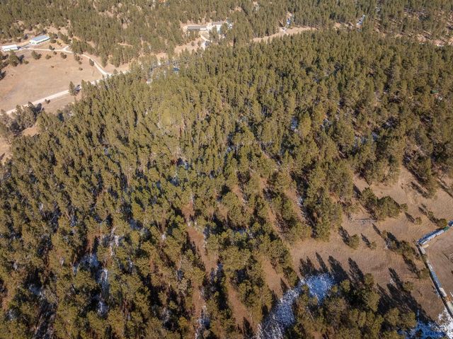 11937 MOUNTAIN LION LN, Hot Springs, SD 57747