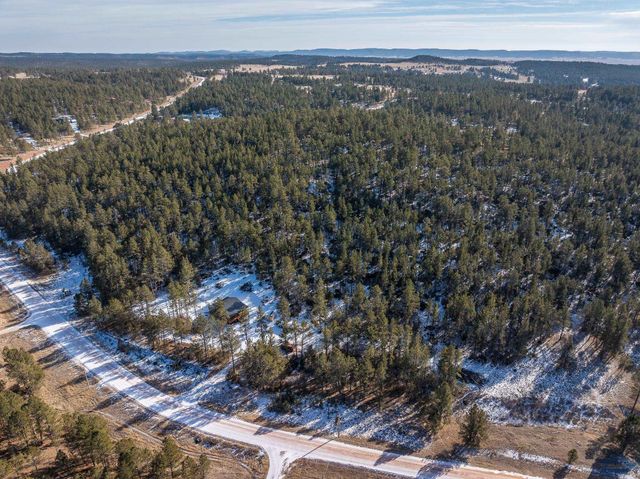 11937 MOUNTAIN LION LN, Hot Springs, SD 57747