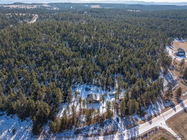 11937 MOUNTAIN LION LN, Hot Springs, SD 57747
