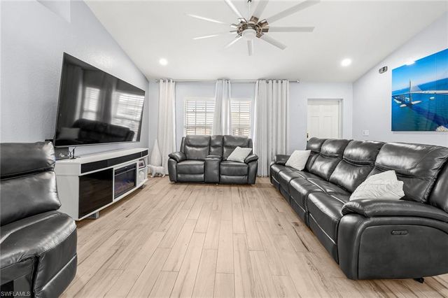 1203 NW 4th ST, Cape Coral, FL 33993