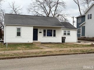 1302 N Woodburn Avenue, Bloomington, IN 47404