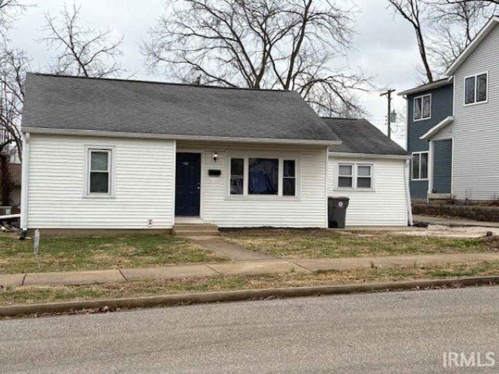 1302 N Woodburn Avenue, Bloomington, IN 47404