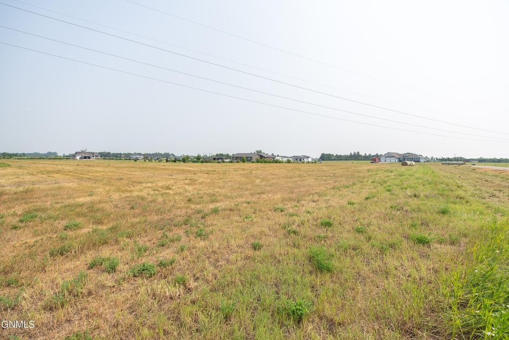 11712 Apple View Lane, Menoken, ND 58558