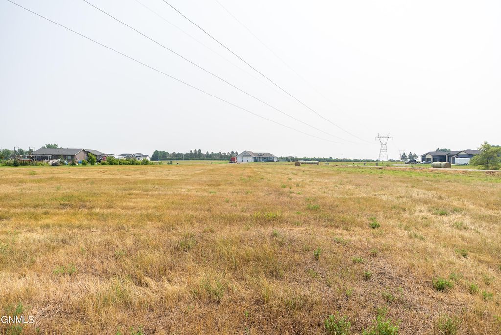 11712 Apple View Lane, Menoken, ND 58558 photo 5