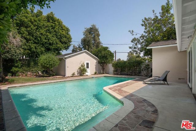 4900 Ethel Avenue, Sherman Oaks, CA 91423