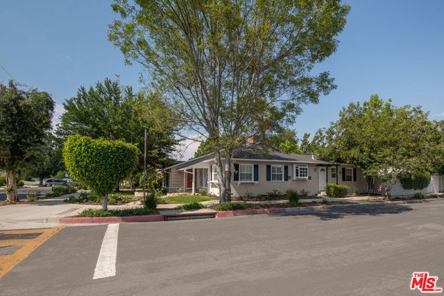 4900 Ethel Avenue, Sherman Oaks, CA 91423