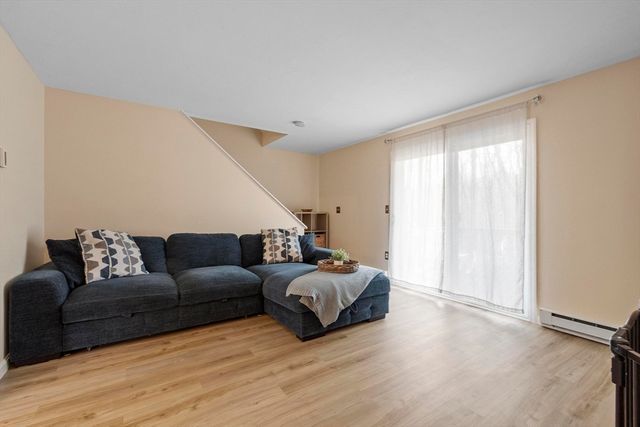 37 Drake Rd 37, Fitchburg, MA 01420