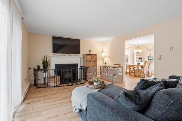 37 Drake Rd 37, Fitchburg, MA 01420