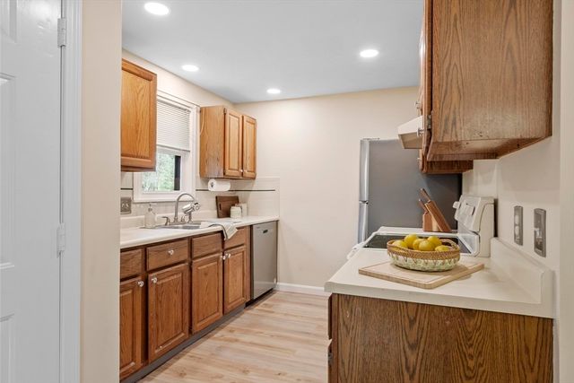 37 Drake Rd 37, Fitchburg, MA 01420