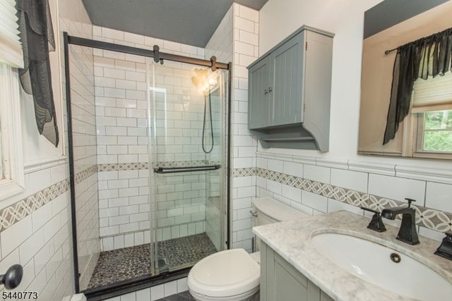 646 Reba Rd, Mount Arlington Boro, NJ 07850